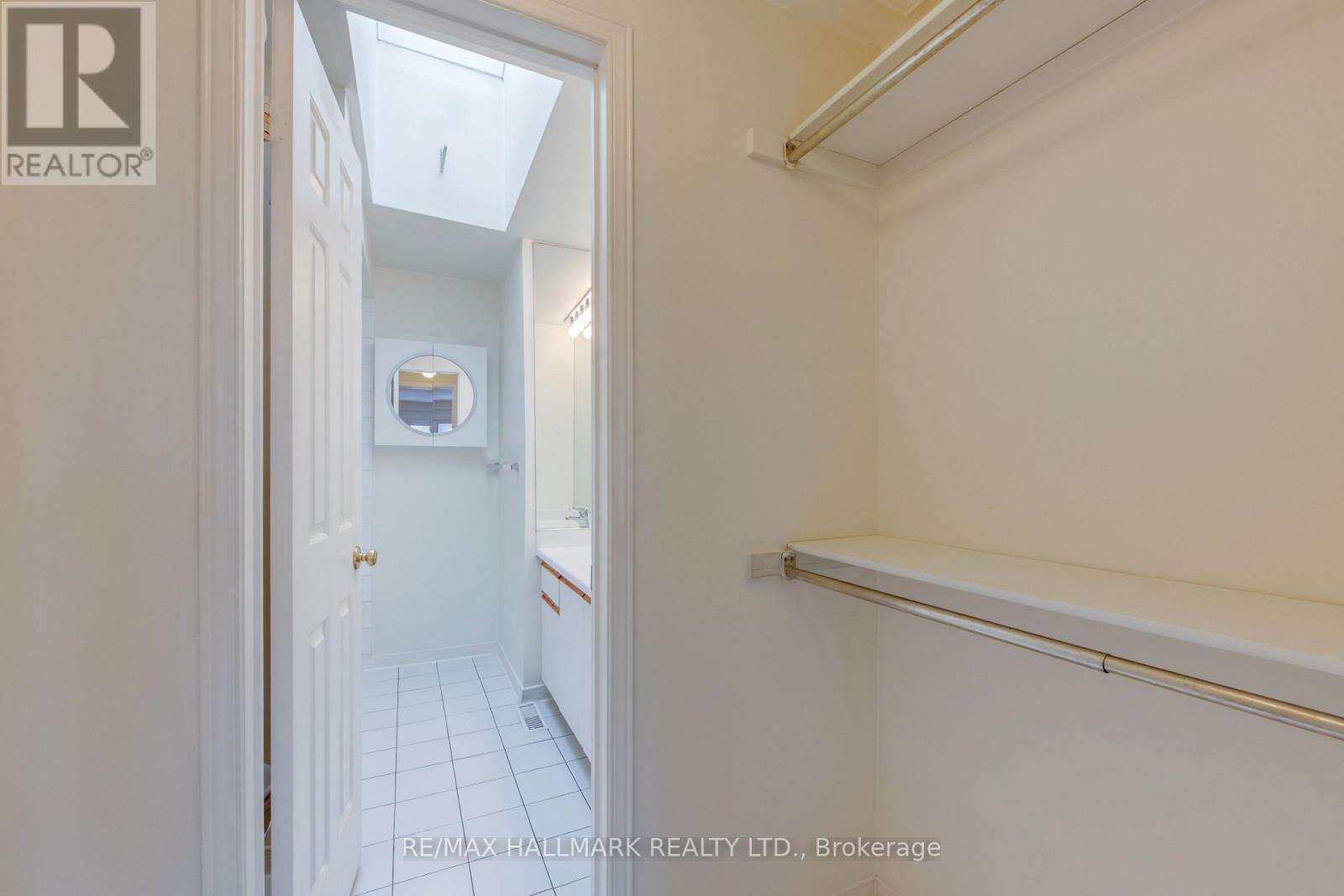 6 Empire Avenue, Toronto, Ontario  M4M 2L4 - Photo 18 - E12918024