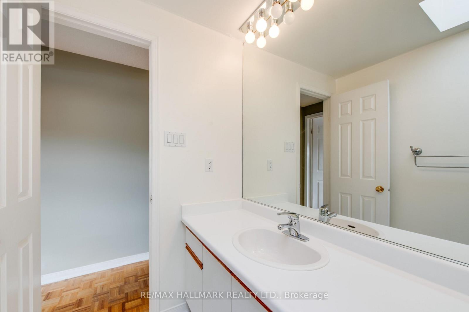 6 Empire Avenue, Toronto, Ontario  M4M 2L4 - Photo 25 - E12918024