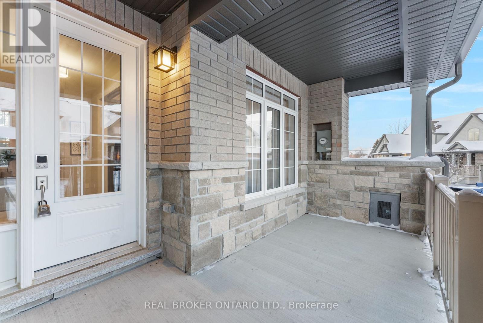 6 Howard Williams Court, Uxbridge, Ontario  L9P 0R2 - Photo 3 - N12918036