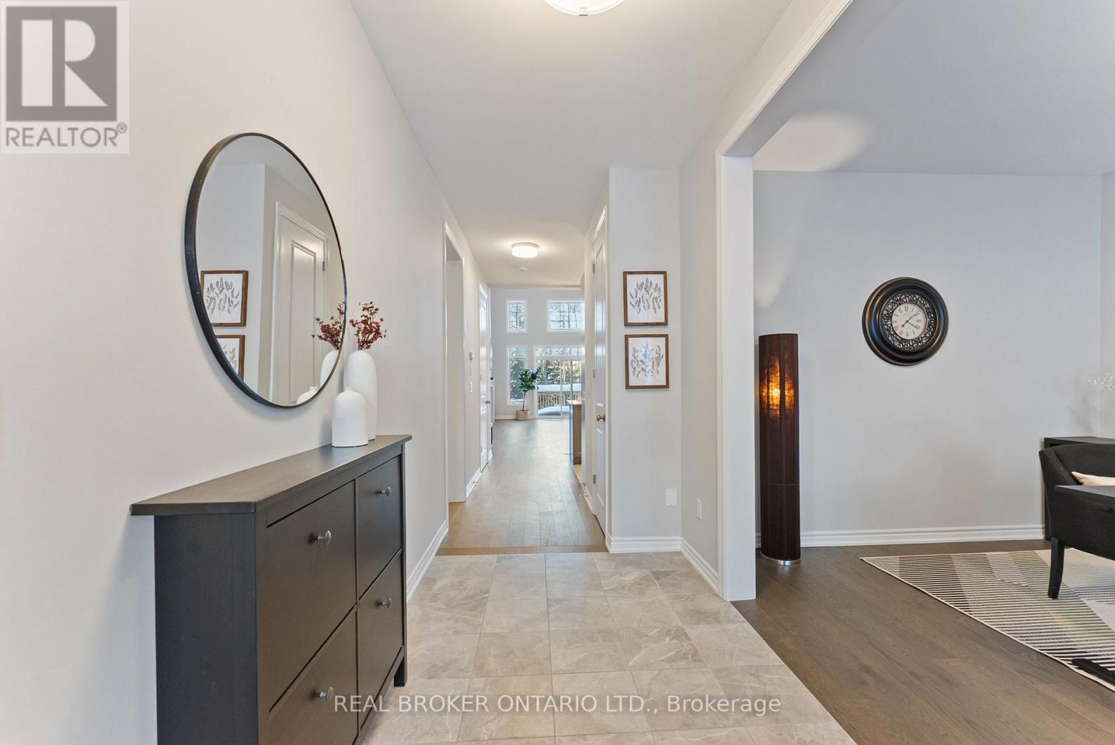 6 Howard Williams Court, Uxbridge, Ontario  L9P 0R2 - Photo 4 - N12918036