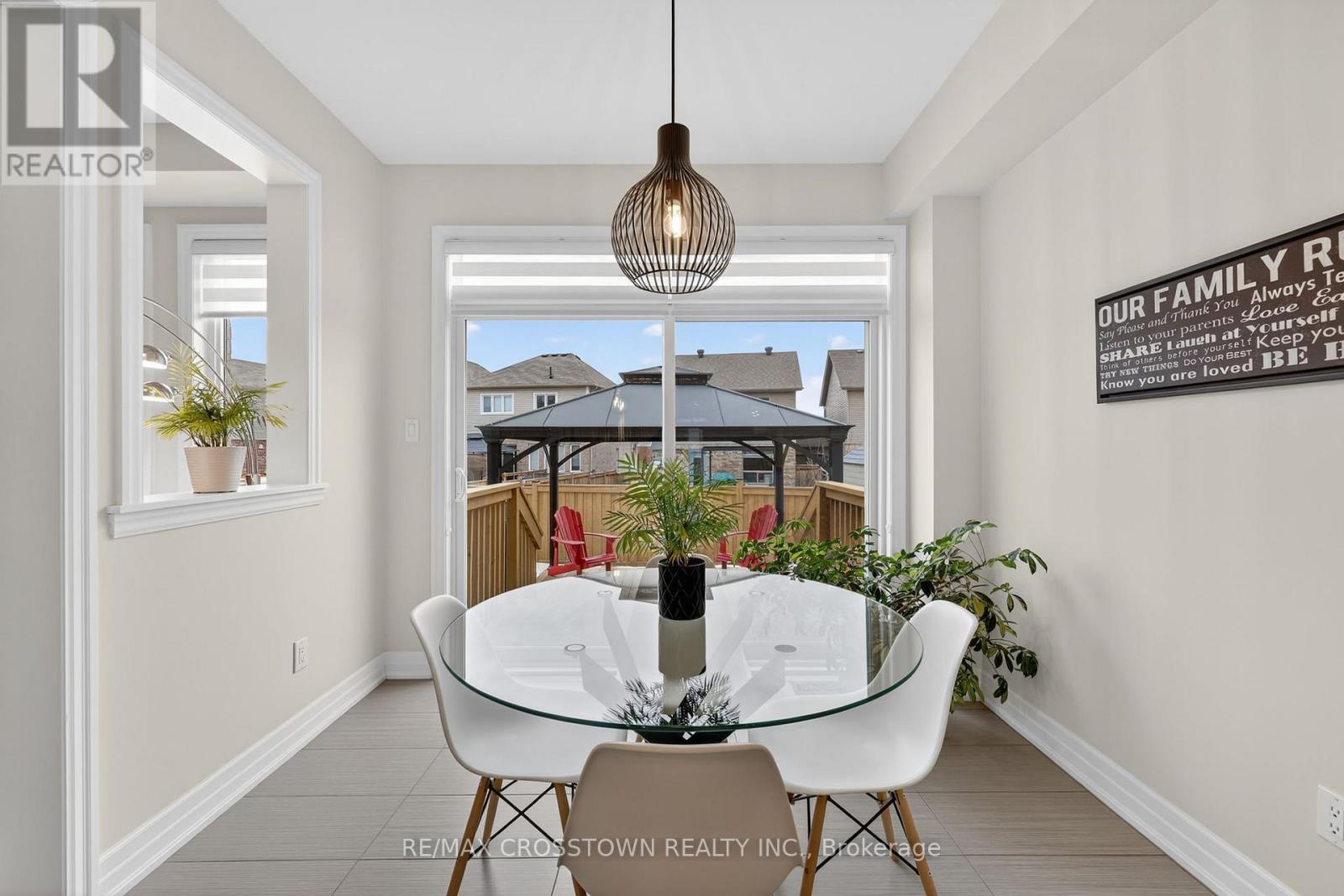 30 Hutton Crescent, Essa, Ontario  L3W 0R6 - Photo 14 - N12918038