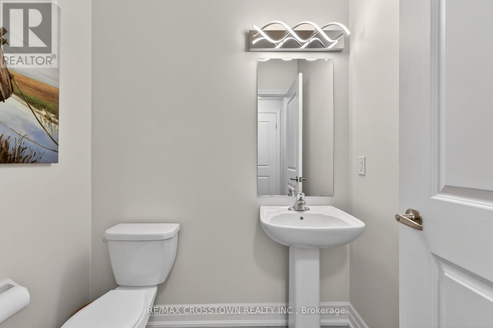 30 Hutton Crescent, Essa, Ontario  L3W 0R6 - Photo 21 - N12918038