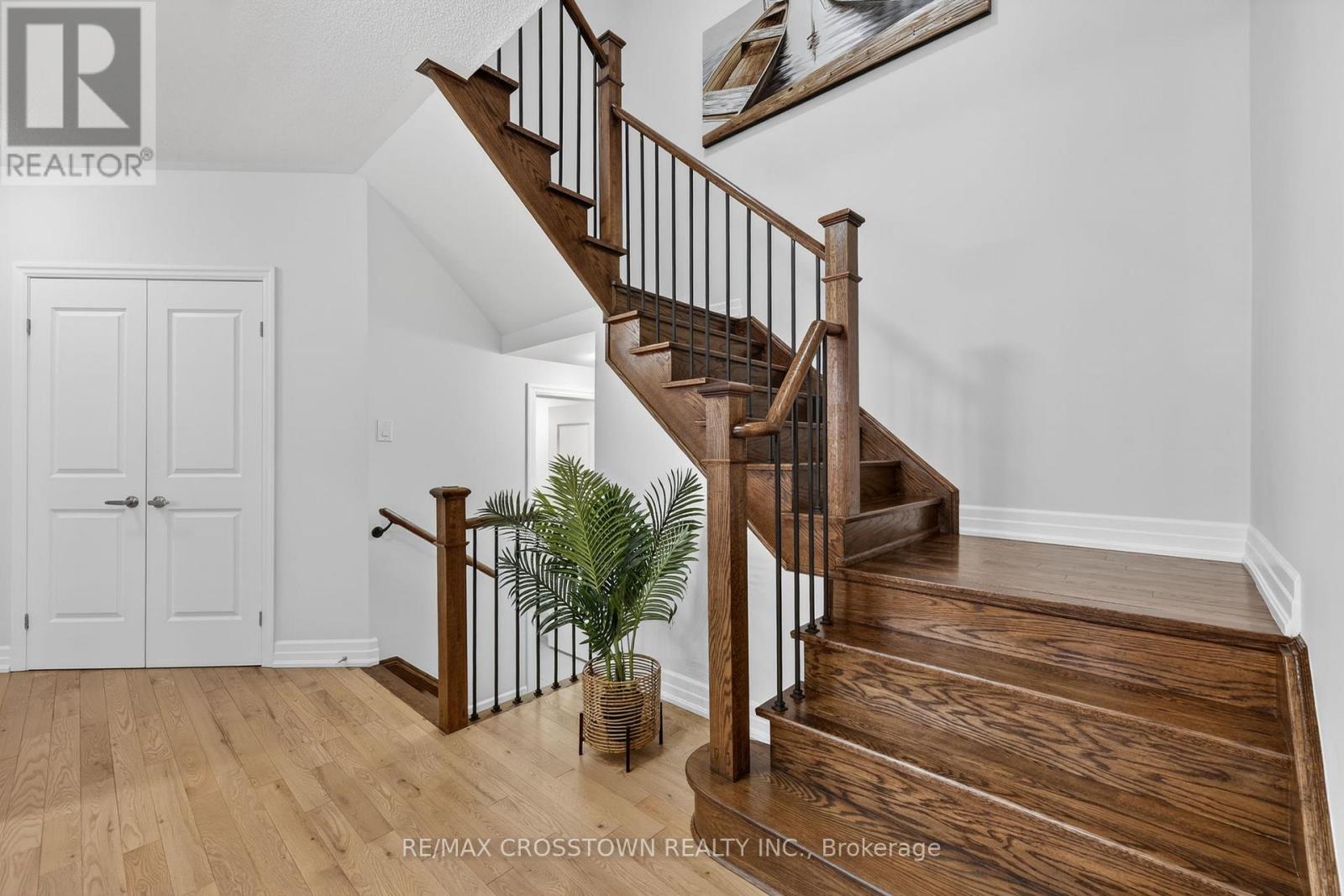 30 Hutton Crescent, Essa, Ontario  L3W 0R6 - Photo 22 - N12918038