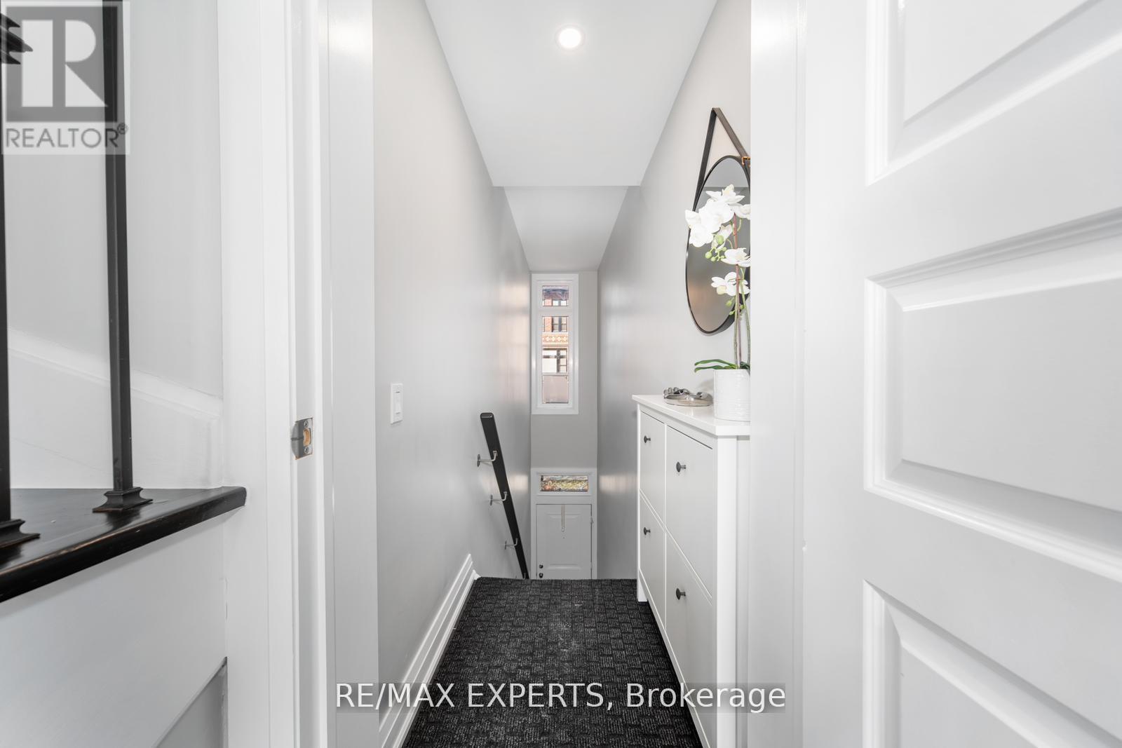 40 - 8167 Kipling Avenue, Vaughan, Ontario  L4L 0G4 - Photo 5 - N12918088