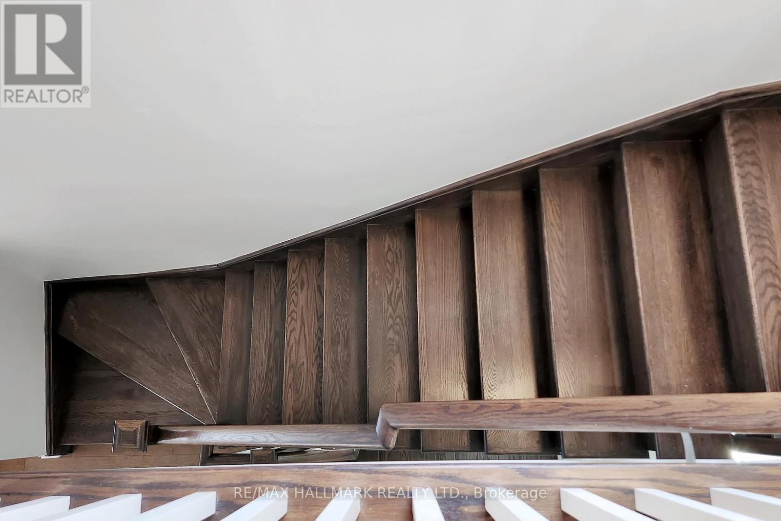 19 Wimshaw Lane, Whitchurch-Stouffville, Ontario L4A 1Y5 - Photo 24 - N12918114