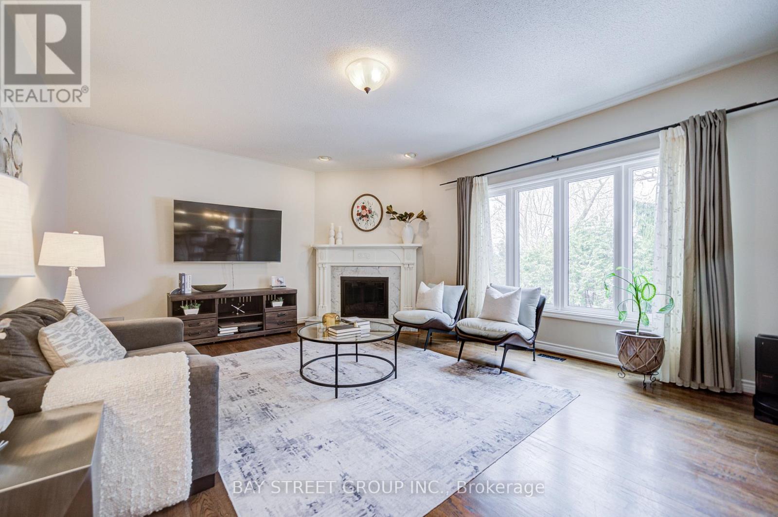 856 Wildrush Place, Newmarket, Ontario  L3X 1L7 - Photo 10 - N12918116