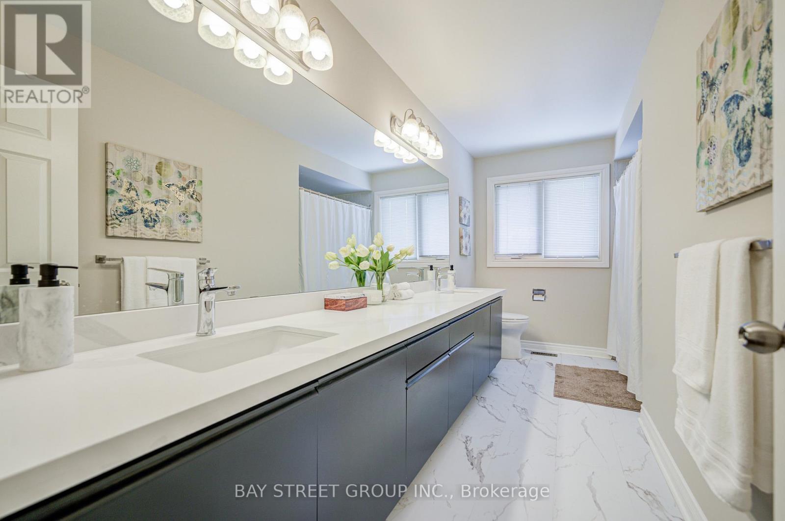 856 Wildrush Place, Newmarket, Ontario  L3X 1L7 - Photo 32 - N12918116