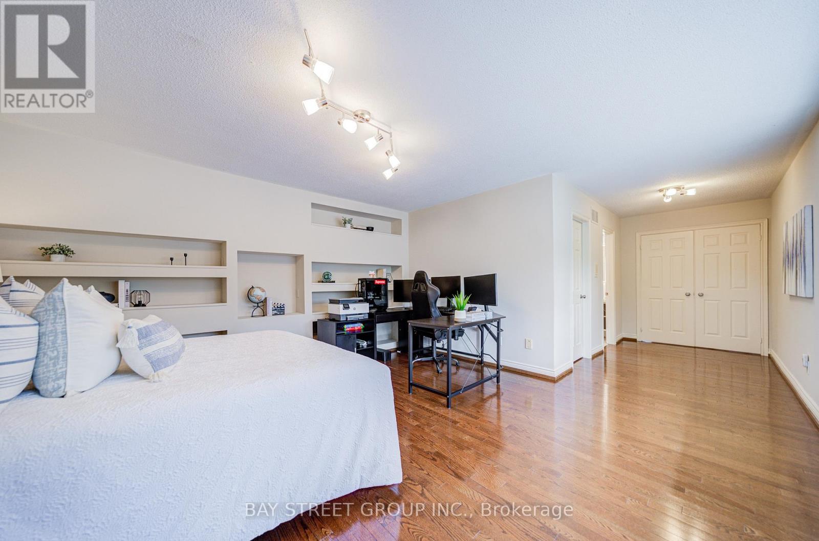 856 Wildrush Place, Newmarket, Ontario  L3X 1L7 - Photo 37 - N12918116