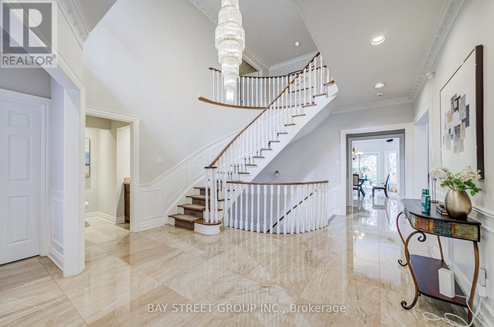 856 Wildrush Place, Newmarket, Ontario  L3X 1L7 - Photo 6 - N12918116