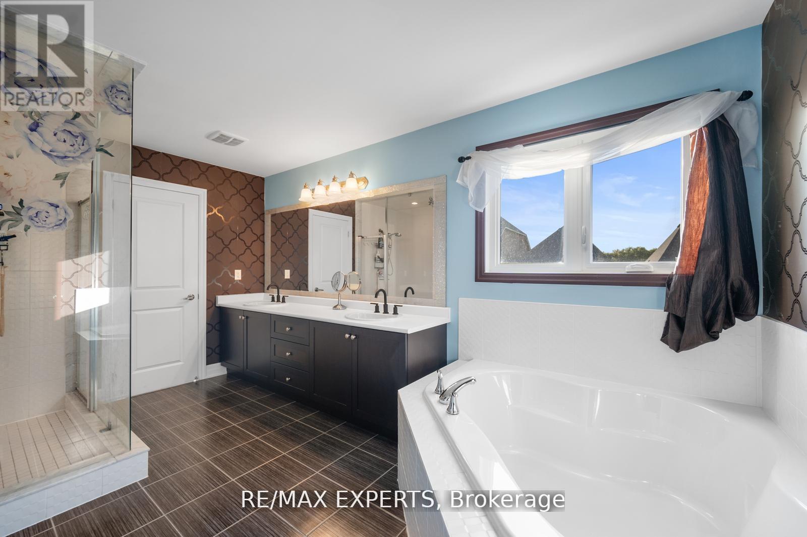 50 Lilly Valley Crescent, King (King City), Ontario  L7B 0B5 - Photo 32 - N12918134