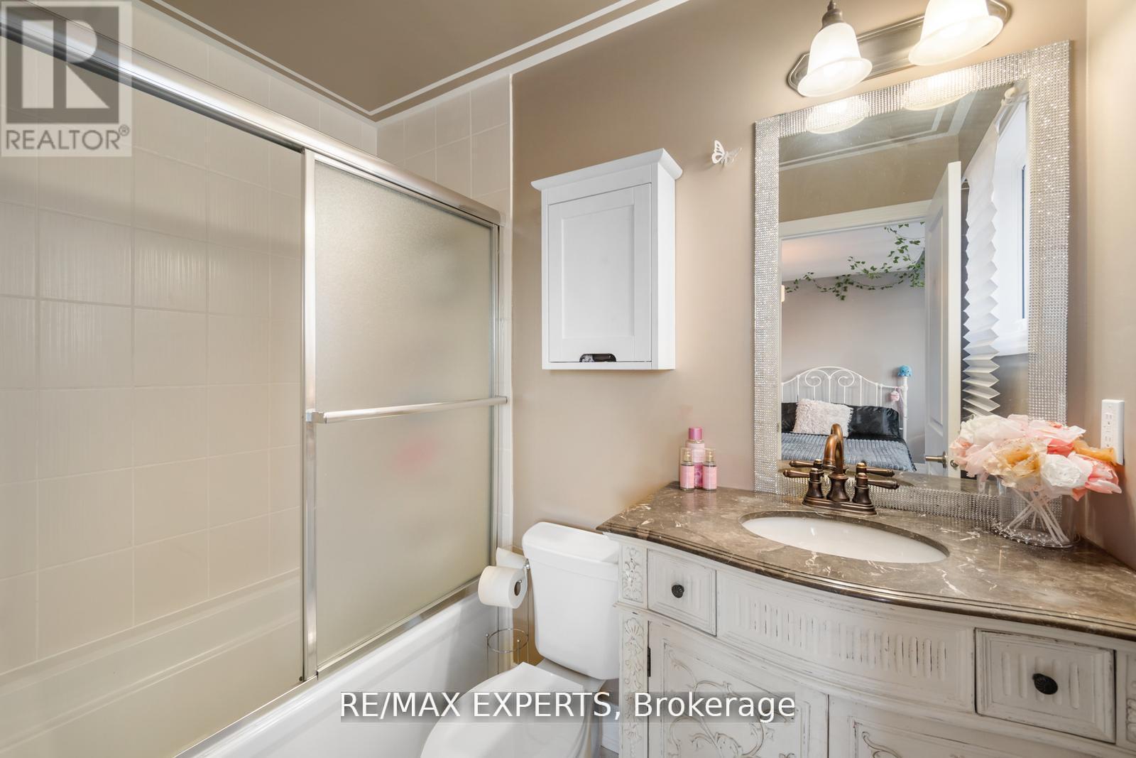 50 Lilly Valley Crescent, King (King City), Ontario  L7B 0B5 - Photo 35 - N12918134