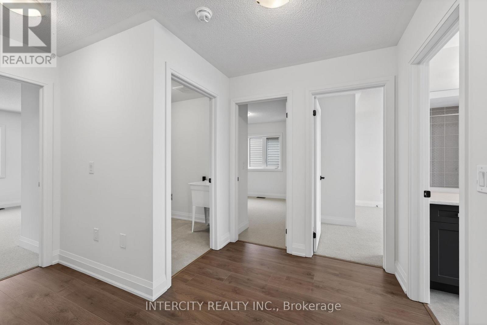 34 Legacy Circle, Wasaga Beach, Ontario  L9Z 0M5 - Photo 30 - S12917010