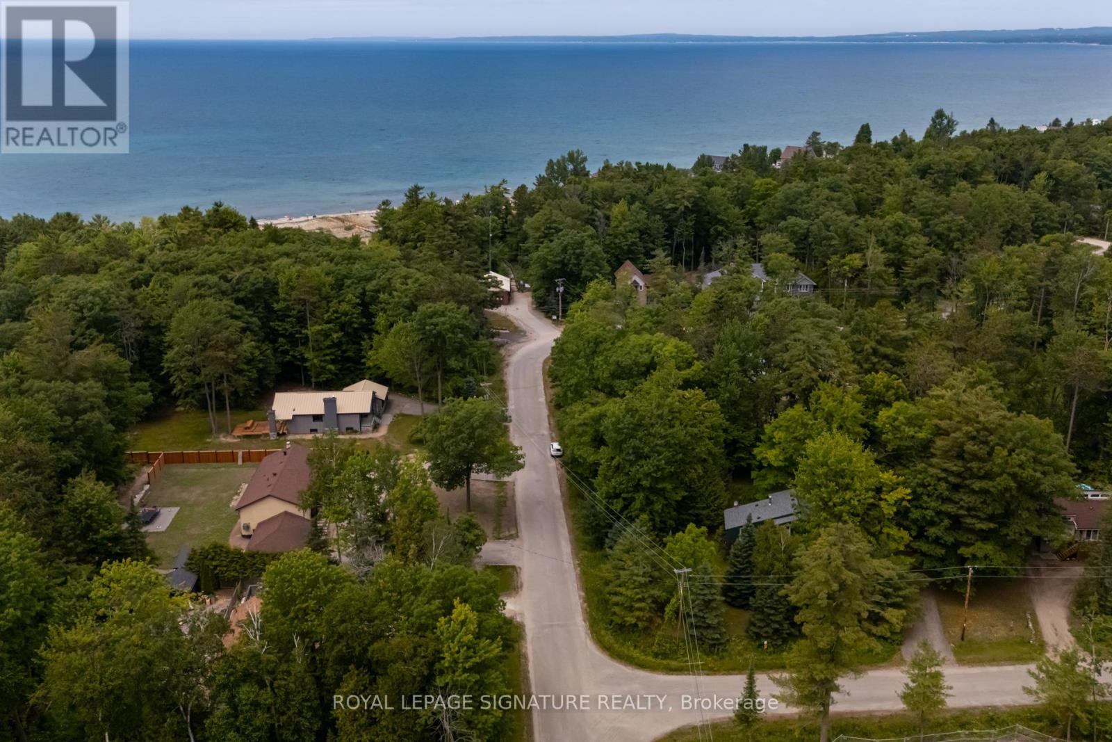 107 Nicole Boulevard, Tiny, Ontario  L0L 2T0 - Photo 37 - S12918020