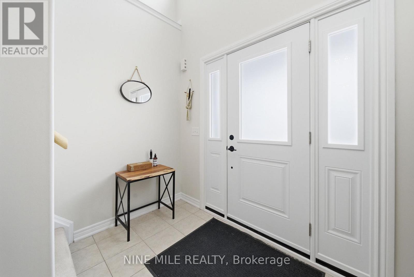 100 Pearl Drive, Orillia, Ontario  L3V 0A7 - Photo 2 - S12918078