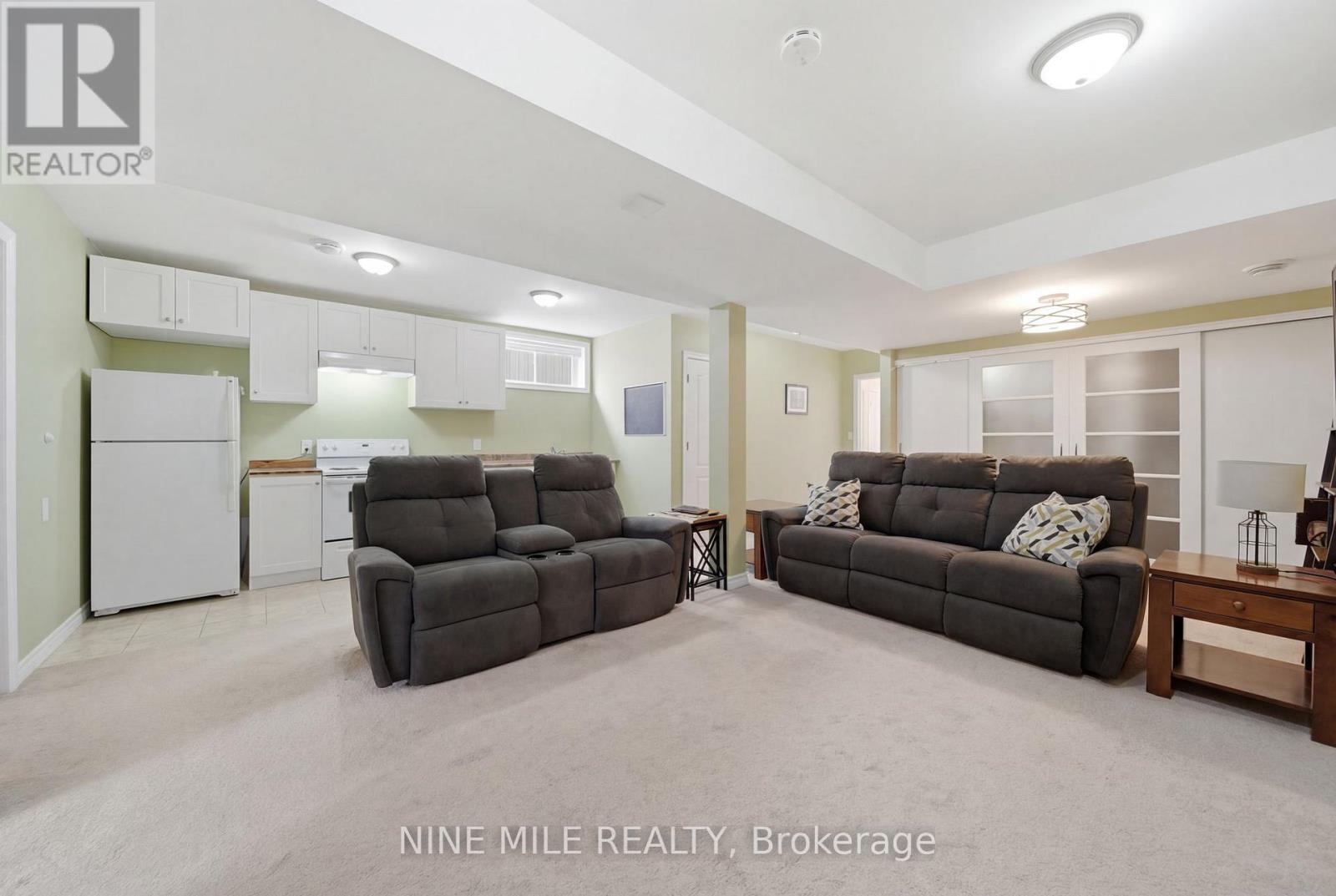 100 Pearl Drive, Orillia, Ontario  L3V 0A7 - Photo 21 - S12918078