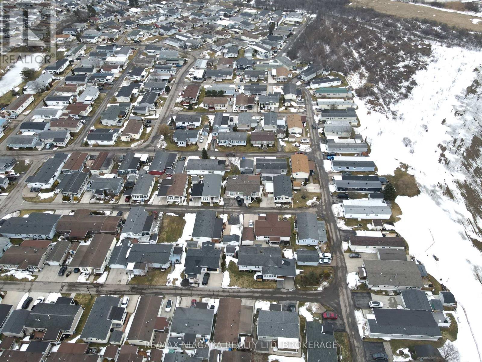 260 - 3033 Townline Road, Fort Erie, Ontario  L0S 1S1 - Photo 17 - X12609598