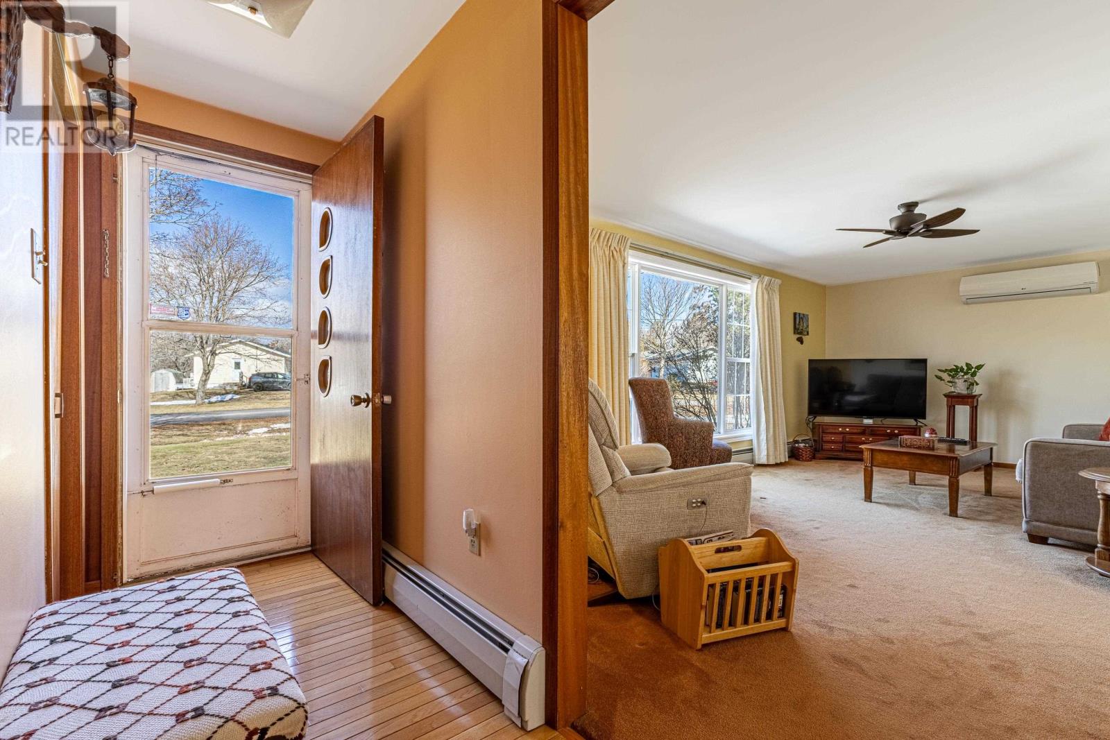 44 Ingleside Drive, Charlottetown, Prince Edward Island  C1C 1B9 - Photo 4 - 202605382