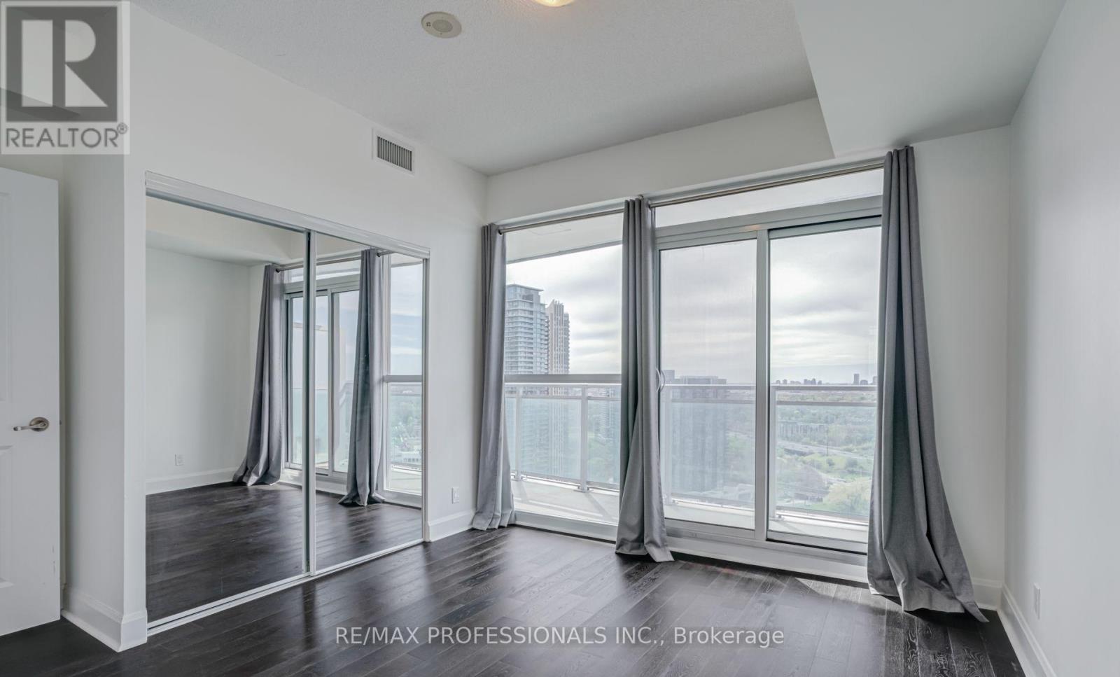 2903 - 33 Shore Breeze Drive, Toronto, Ontario  M8V 0G1 - Photo 7 - W12918058