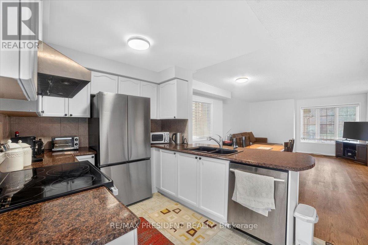 2957 Jackson Drive, Burlington, Ontario  L7M 4K6 - Photo 15 - W12918084