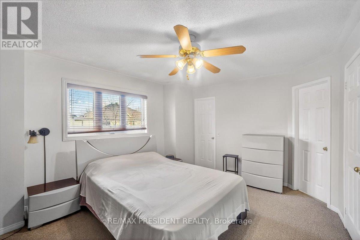 2957 Jackson Drive, Burlington, Ontario  L7M 4K6 - Photo 17 - W12918084