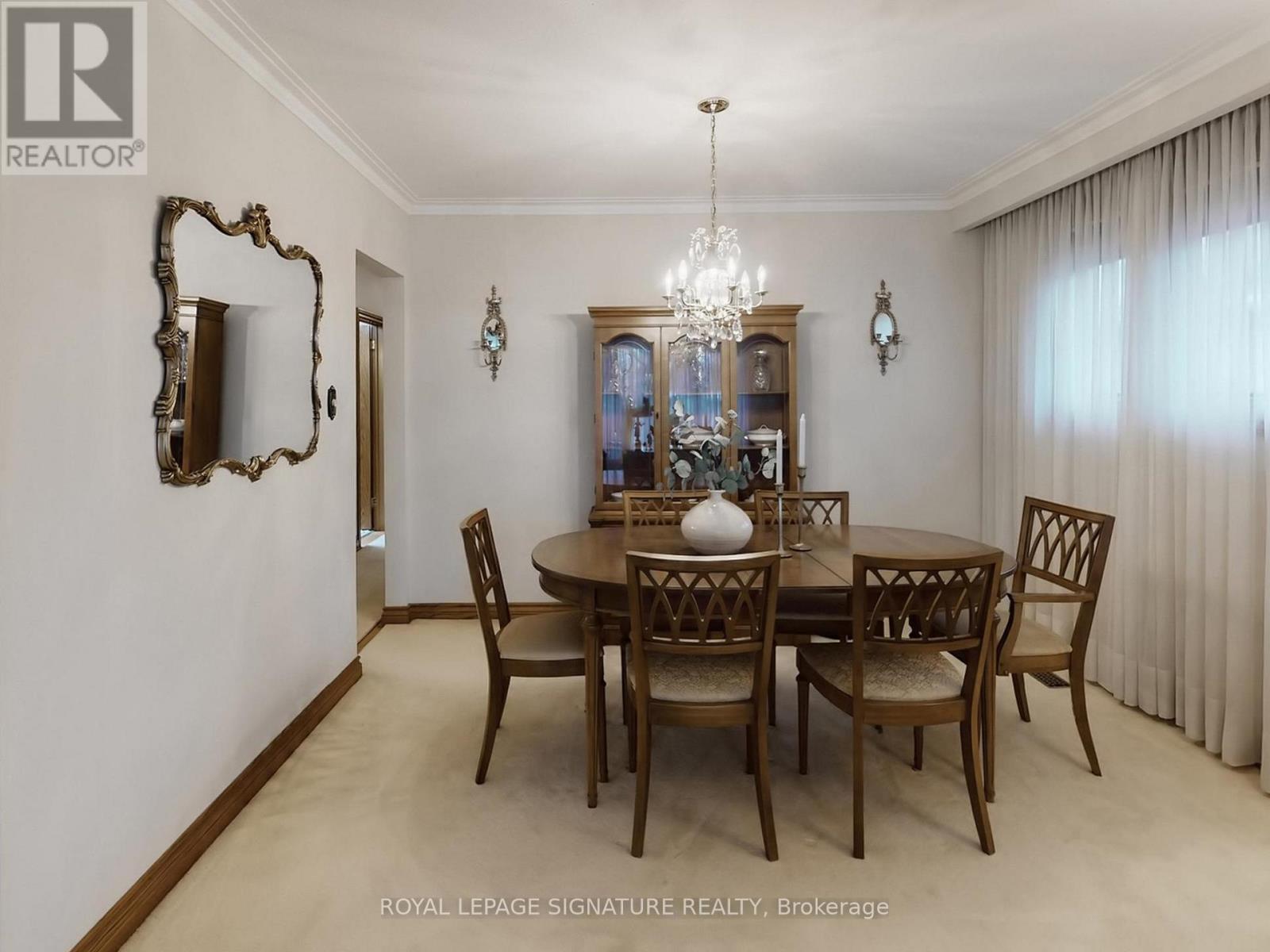 27 Knowland Drive, Toronto, Ontario  M9A 4L7 - Photo 10 - W12918110