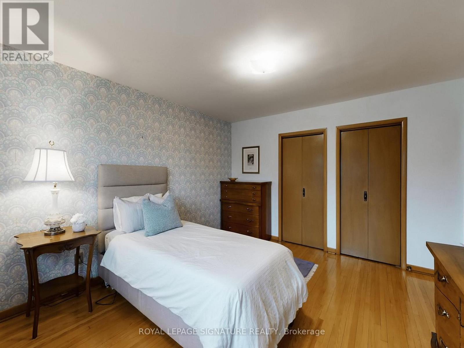 27 Knowland Drive, Toronto, Ontario  M9A 4L7 - Photo 23 - W12918110