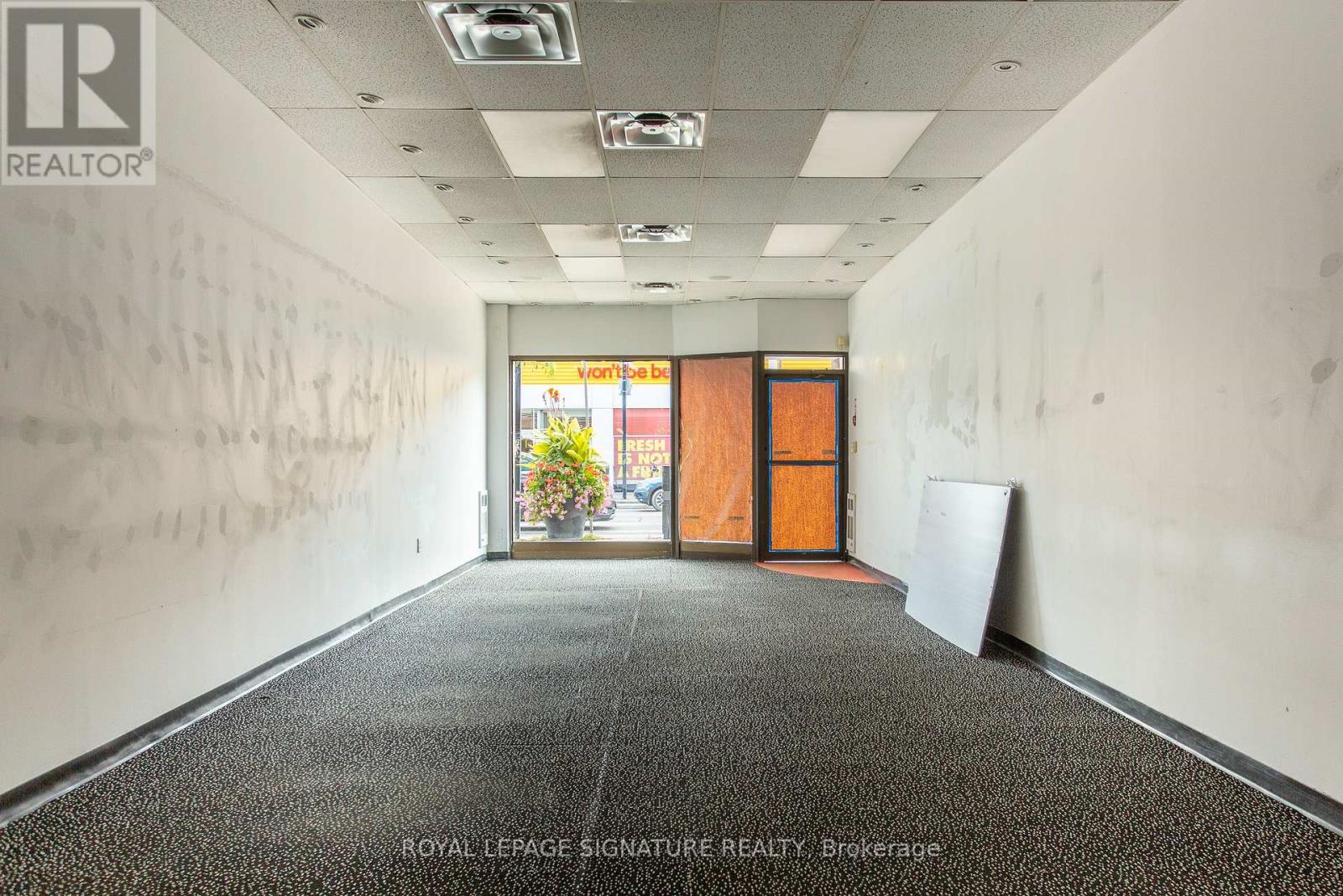 C - 2190 Bloor Street W, Toronto (High Park North), Ontario  M6S 1N3 - Photo 3 - W12918122