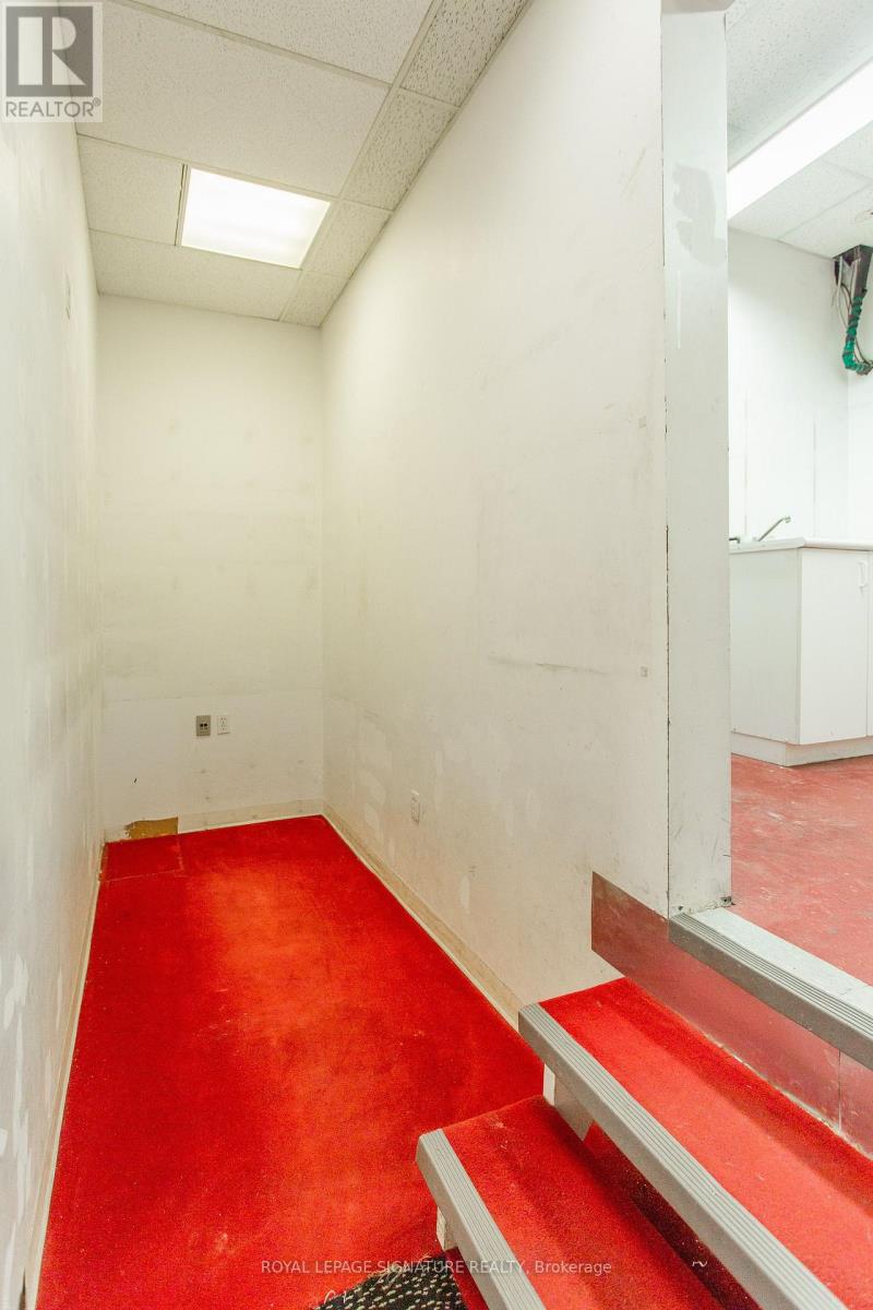 C - 2190 Bloor Street W, Toronto (High Park North), Ontario  M6S 1N3 - Photo 6 - W12918122