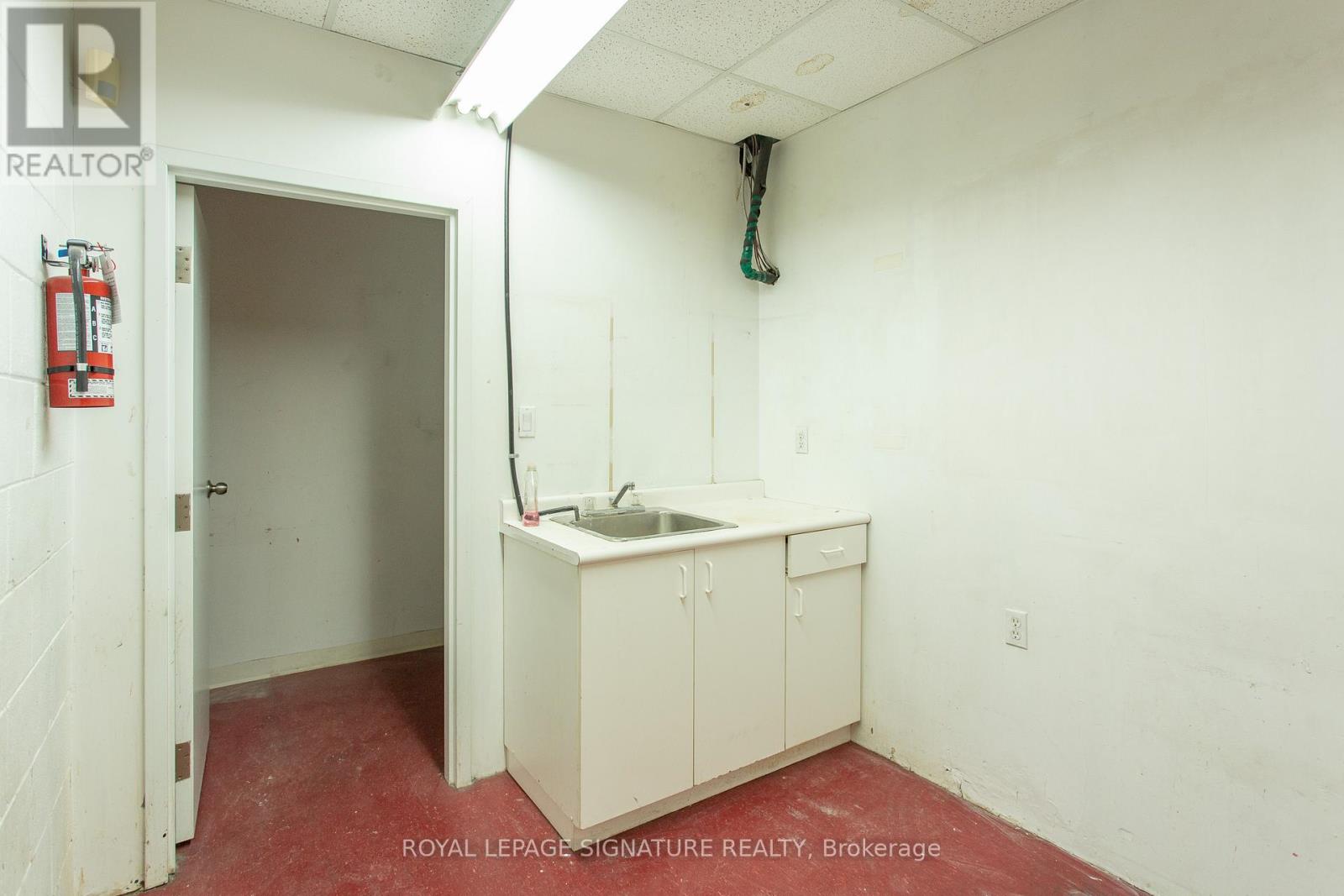 C - 2190 Bloor Street W, Toronto (High Park North), Ontario  M6S 1N3 - Photo 8 - W12918122