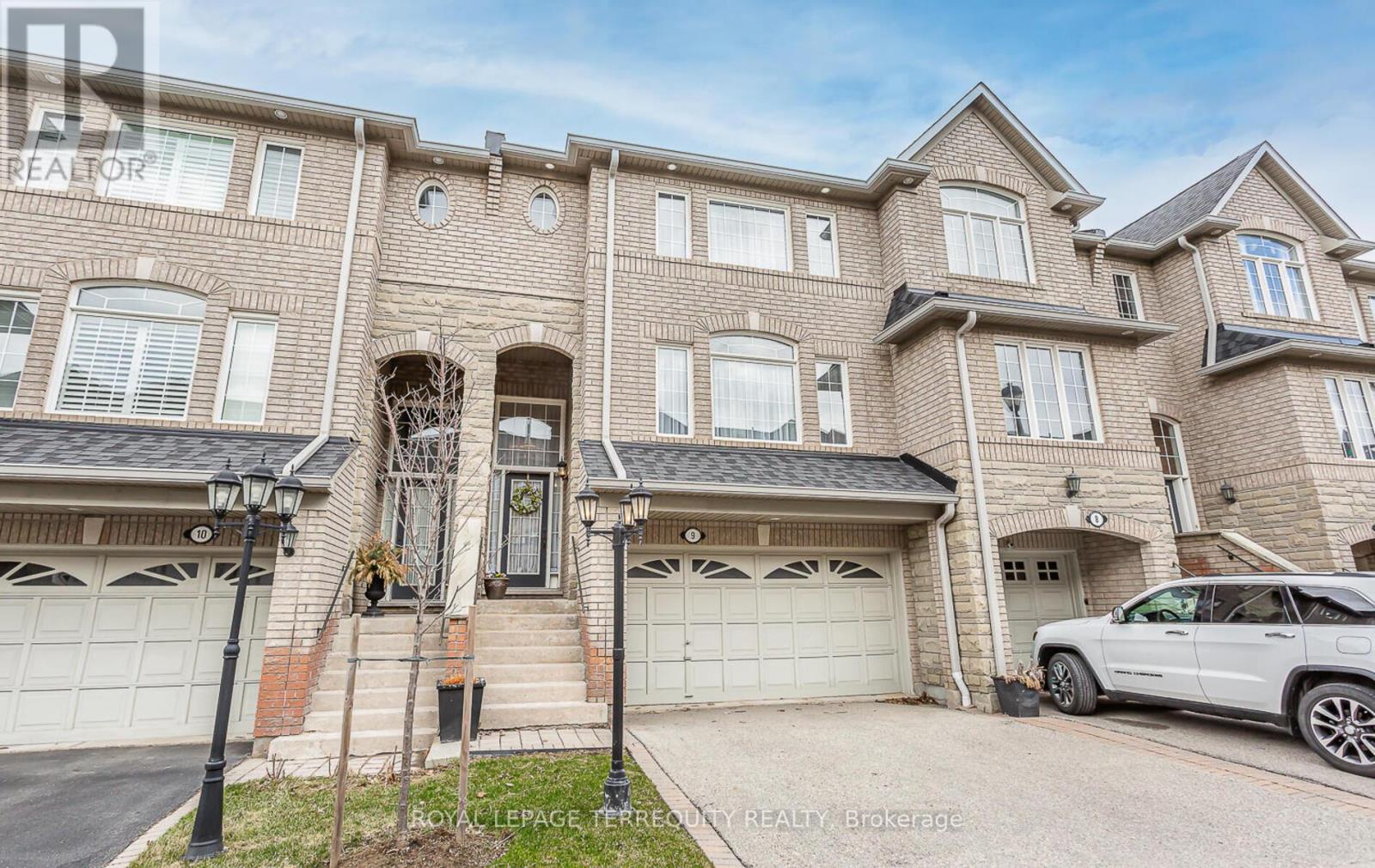 9 - 485 Bristol Road W, Mississauga, Ontario  L5R 4G2 - Photo 2 - W12918140
