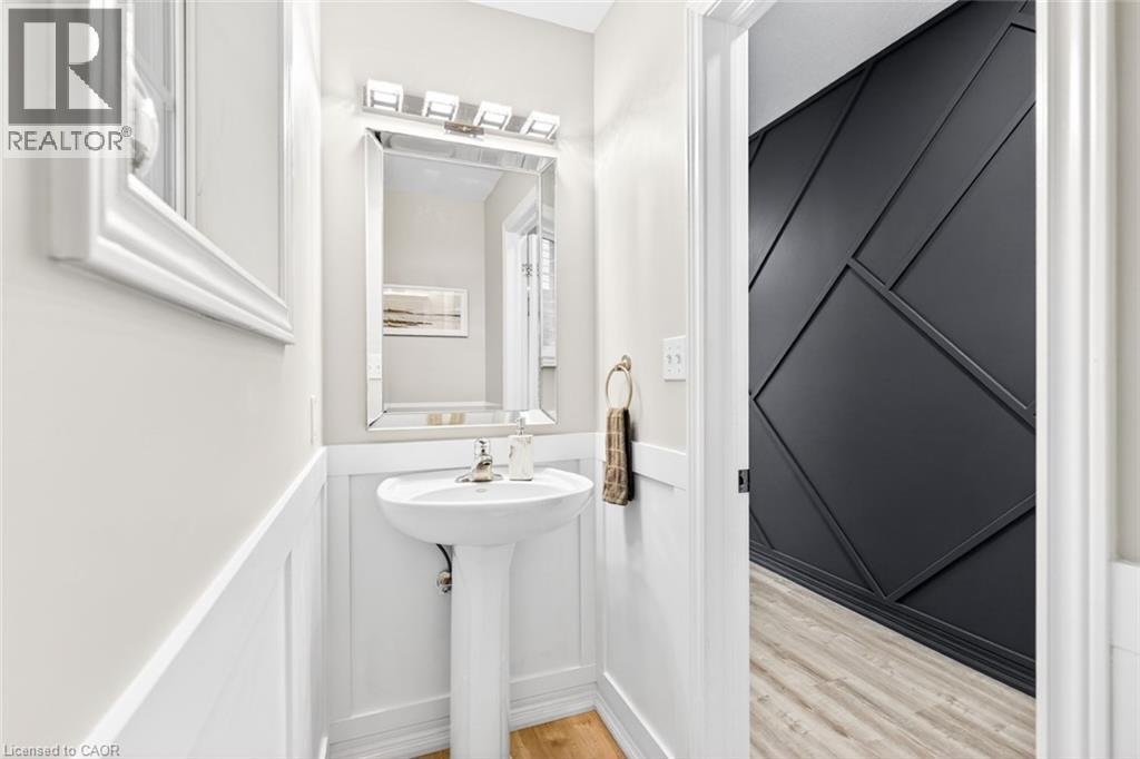 8 Bousfield Court, Waterdown, Ontario  L8B 0T3 - Photo 5 - 40806943