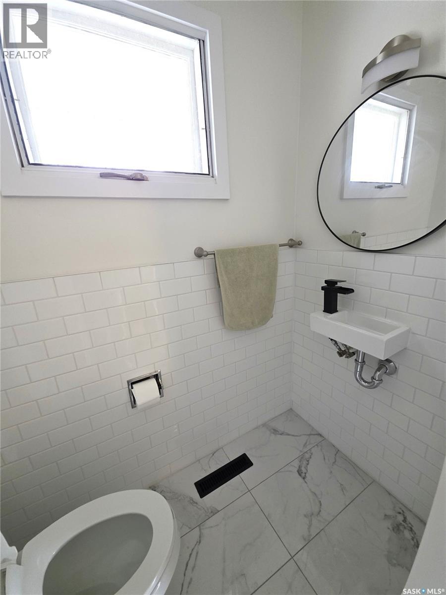 2712 Grant Road, Regina, Saskatchewan  S4S 5T5 - Photo 15 - SK031156