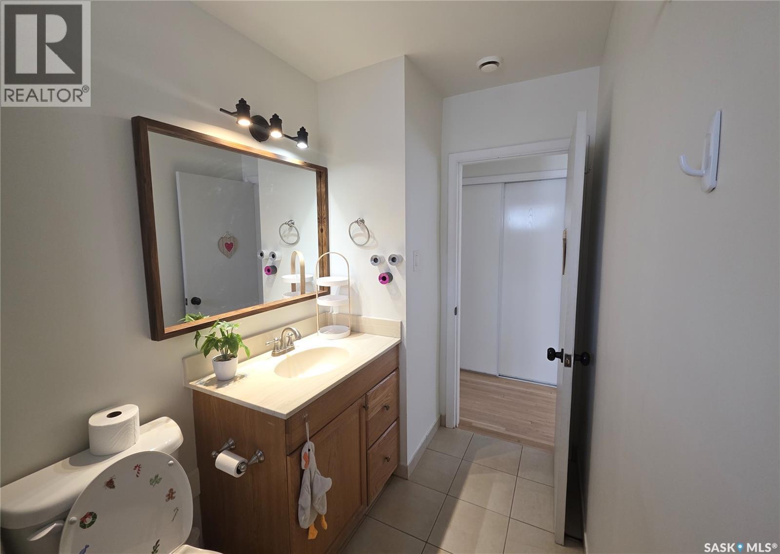 2712 Grant Road, Regina, Saskatchewan  S4S 5T5 - Photo 20 - SK031156