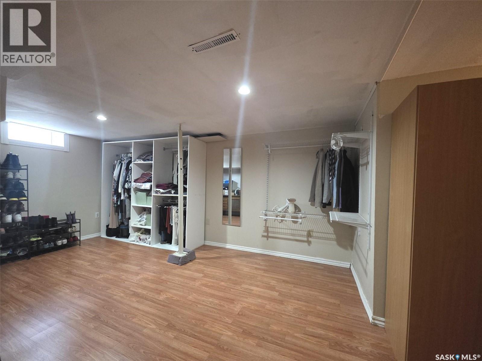 2712 Grant Road, Regina, Saskatchewan  S4S 5T5 - Photo 22 - SK031156