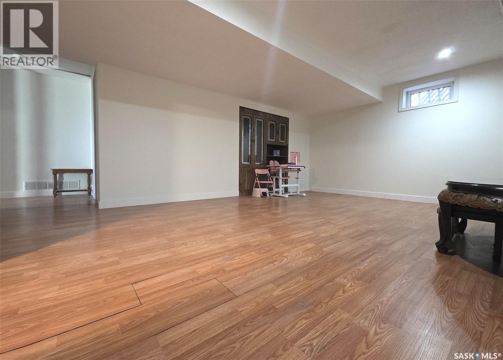 2712 Grant Road, Regina, Saskatchewan  S4S 5T5 - Photo 34 - SK031156