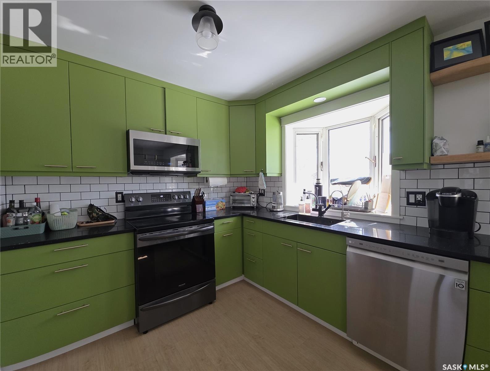 2712 Grant Road, Regina, Saskatchewan  S4S 5T5 - Photo 7 - SK031156