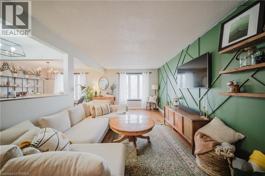 20 Windsor Drive, St. George, Ontario  N0E 1N0 - Photo 3 - 40814895