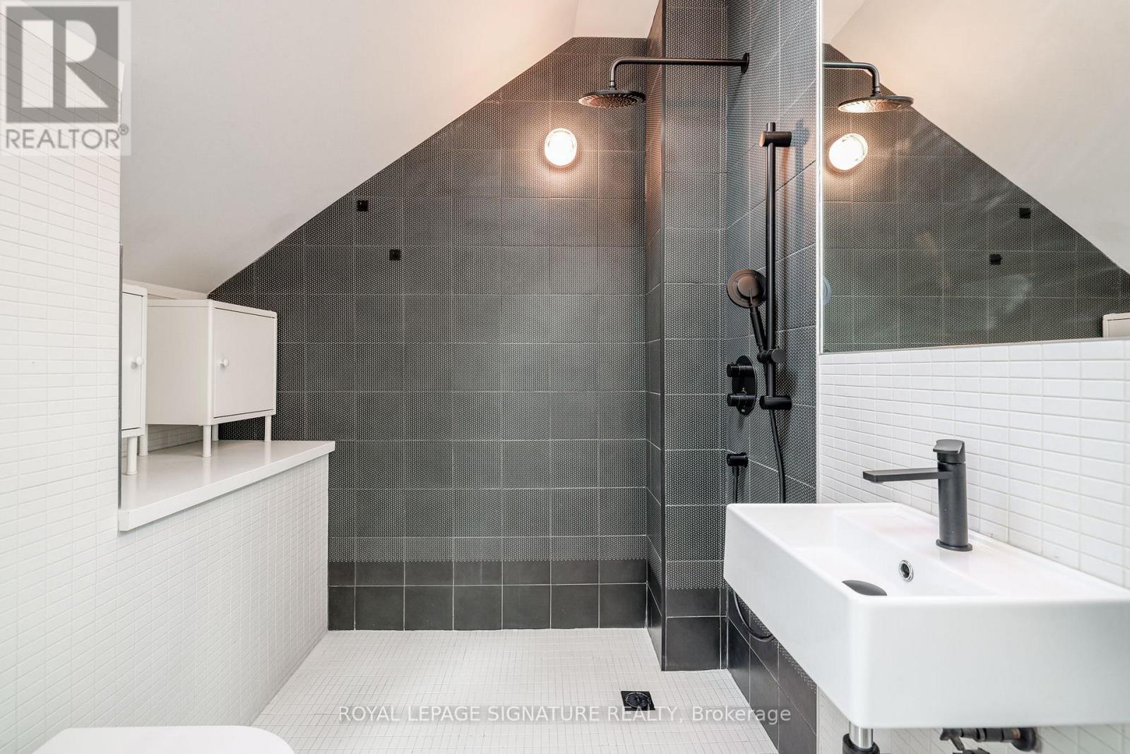 13 Collahie Street, Toronto, Ontario  M6J 1T6 - Photo 29 - C12911974