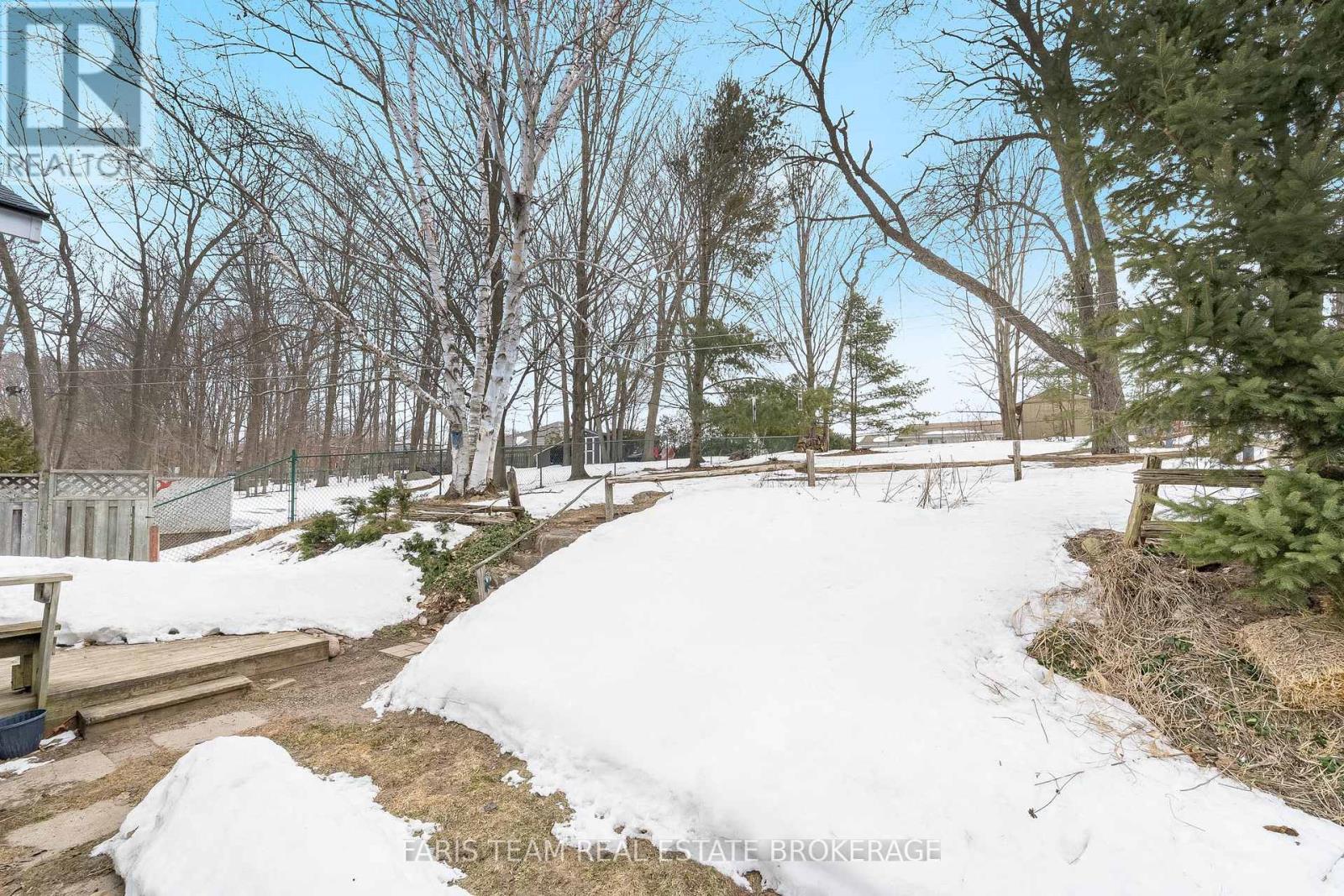 257 Church Street, Penetanguishene, Ontario  L9M 1G6 - Photo 34 - S12914072