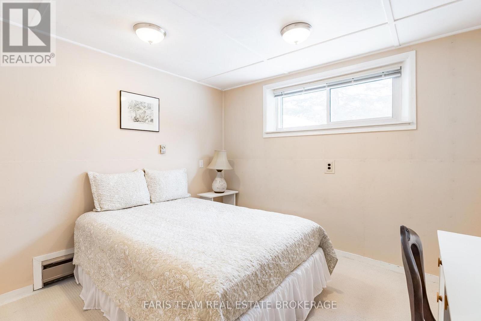 257 Church Street, Penetanguishene, Ontario  L9M 1G6 - Photo 30 - S12914072