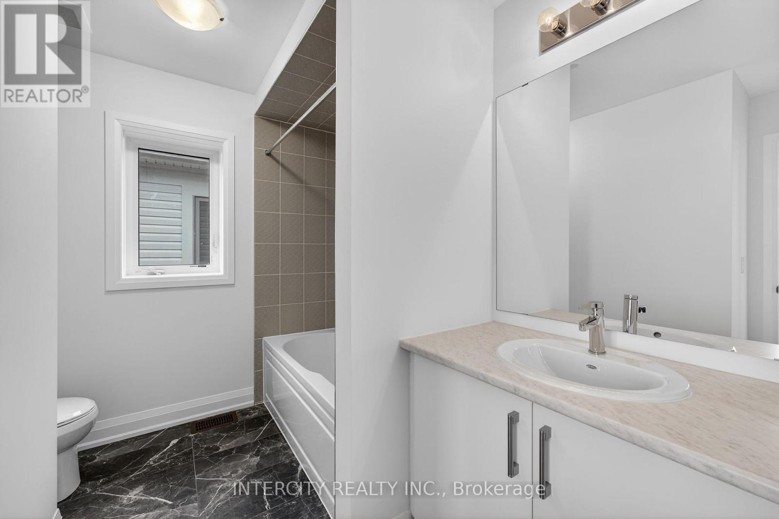 30 Legacy Circle, Wasaga Beach, Ontario  L9Z 0M5 - Photo 48 - S12916982