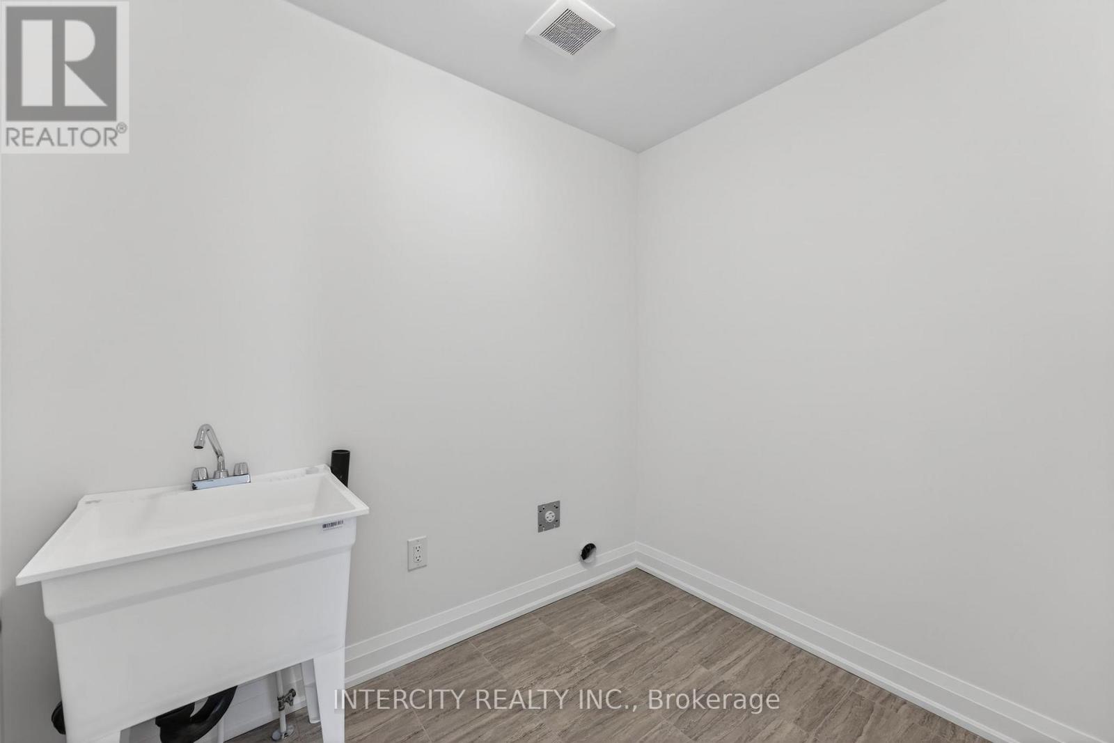 32 Legacy Circle, Wasaga Beach, Ontario L9Z 0M5 - Photo 38 - S12917002