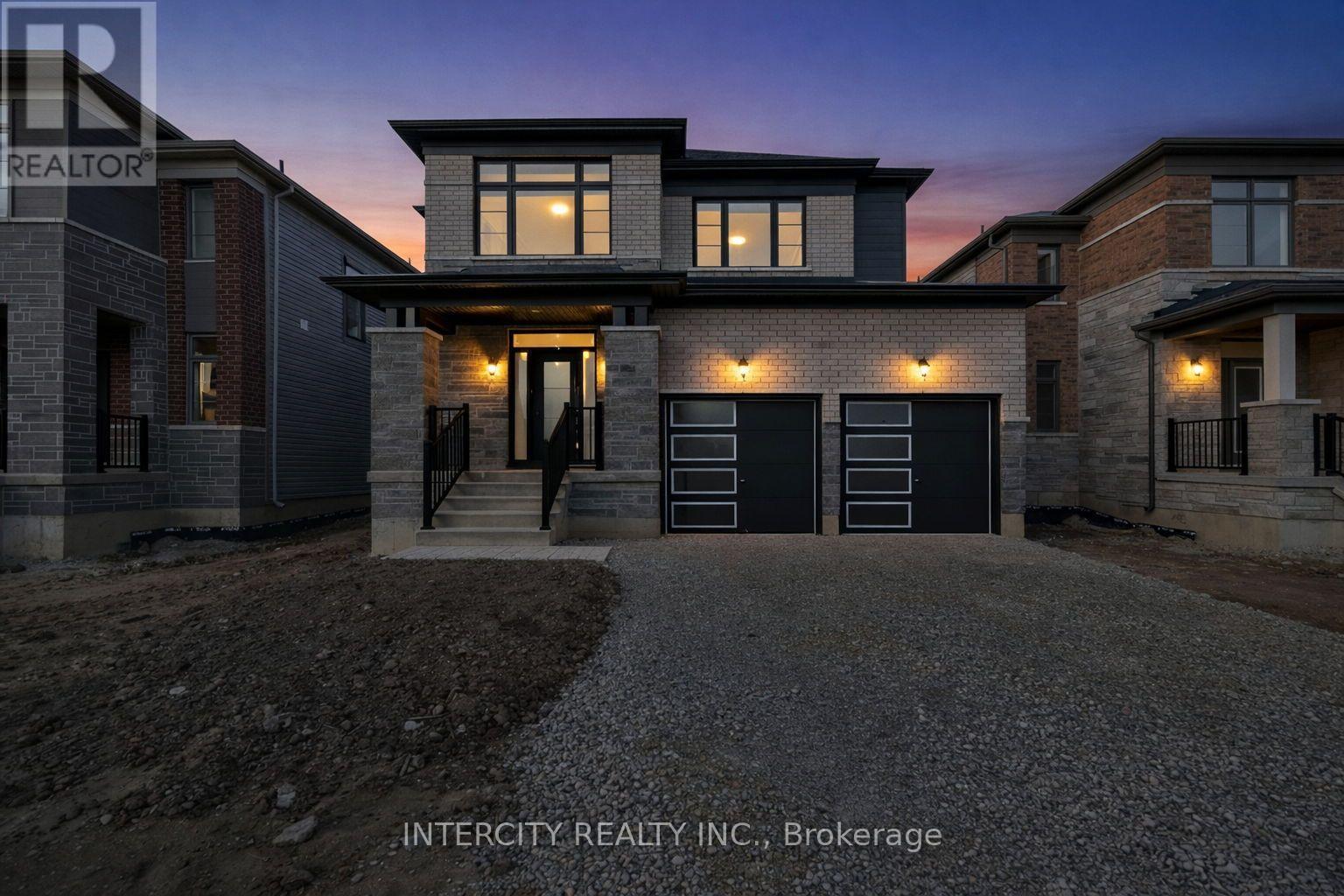 30 Legacy Circle, Wasaga Beach, Ontario  L9Z 0M5 - Photo 2 - S12916982