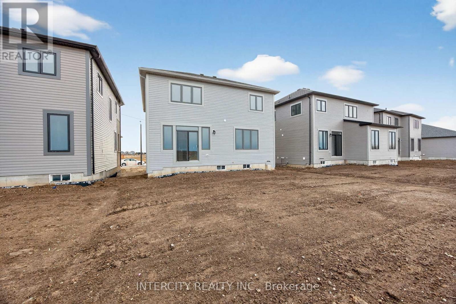 32 Legacy Circle, Wasaga Beach, Ontario L9Z 0M5 - Photo 47 - S12917002