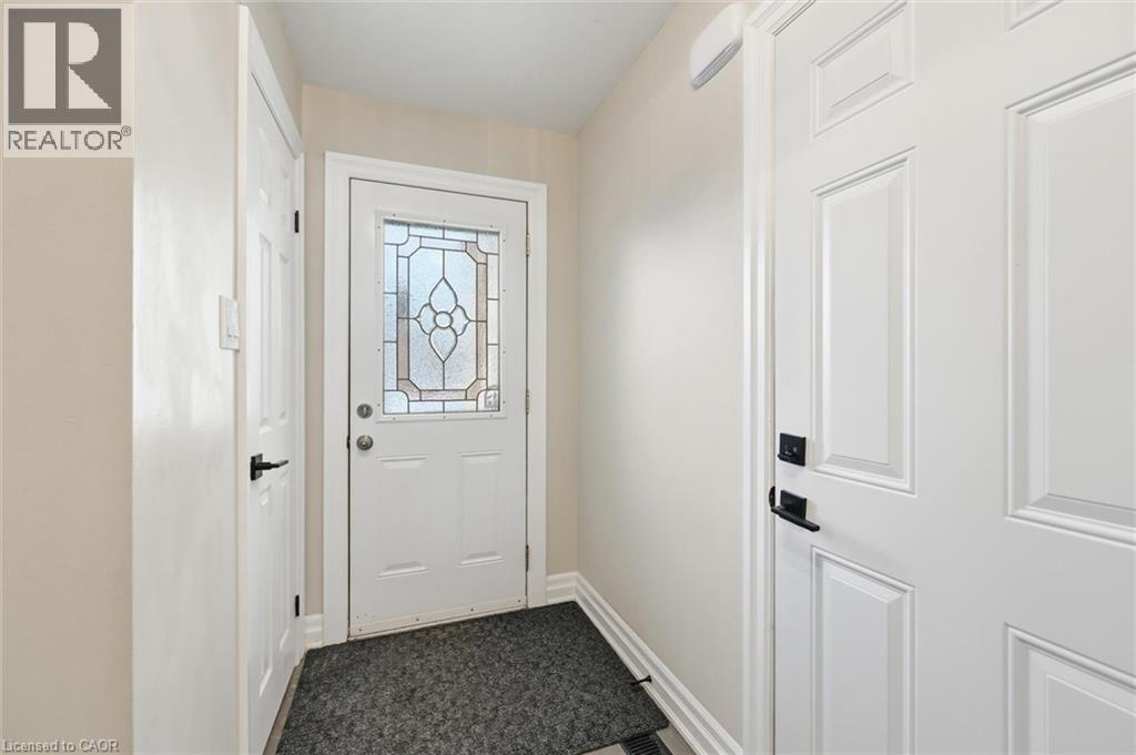 680 Regency Court Unit# 112, Burlington, Ontario  L7N 3L9 - Photo 3 - 40814909