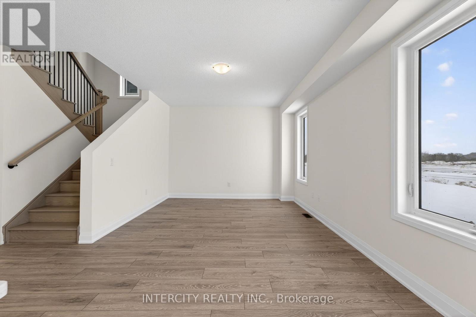 30 Legacy Circle, Wasaga Beach, Ontario  L9Z 0M5 - Photo 24 - S12916982