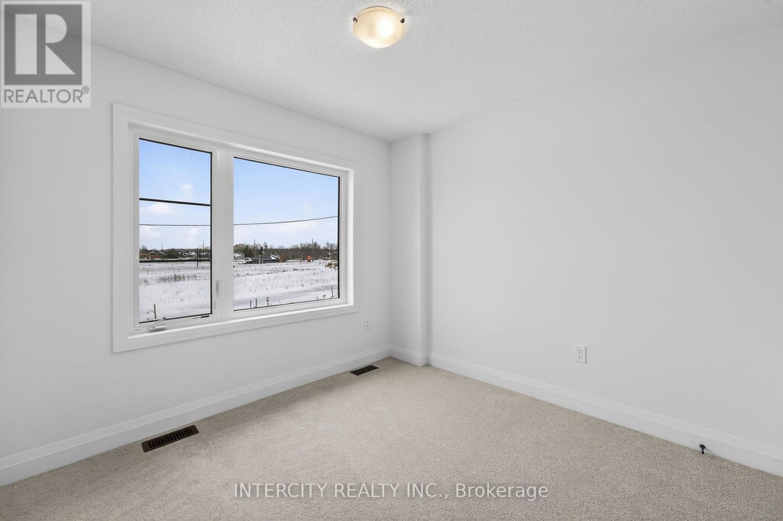 32 Legacy Circle, Wasaga Beach, Ontario L9Z 0M5 - Photo 42 - S12917002