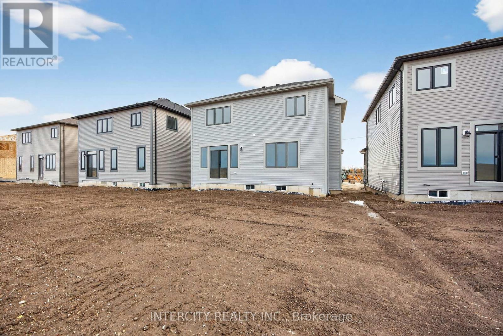 32 Legacy Circle, Wasaga Beach, Ontario L9Z 0M5 - Photo 48 - S12917002