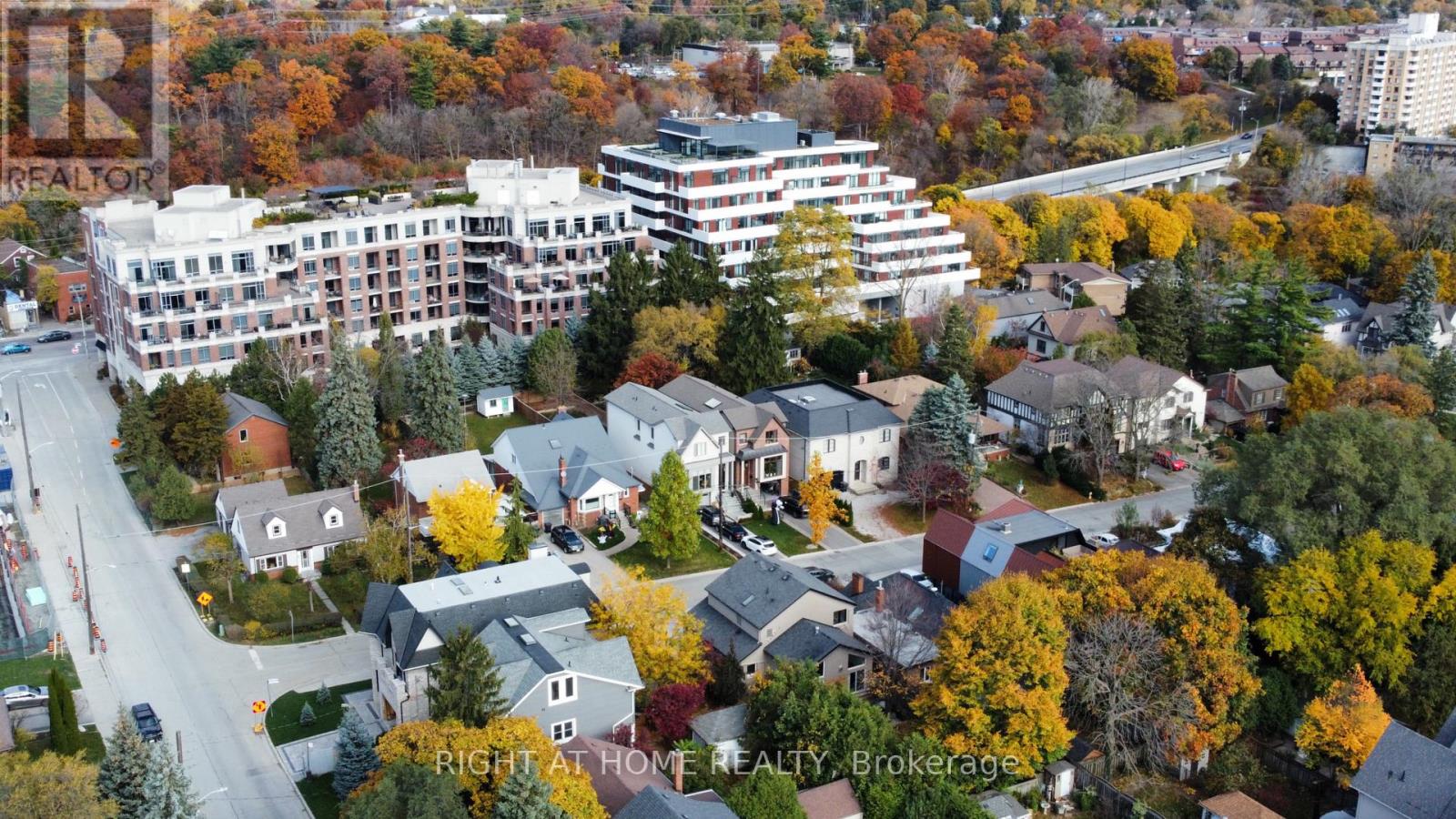 33 THORNDALE AVENUE, Toronto, Ontario