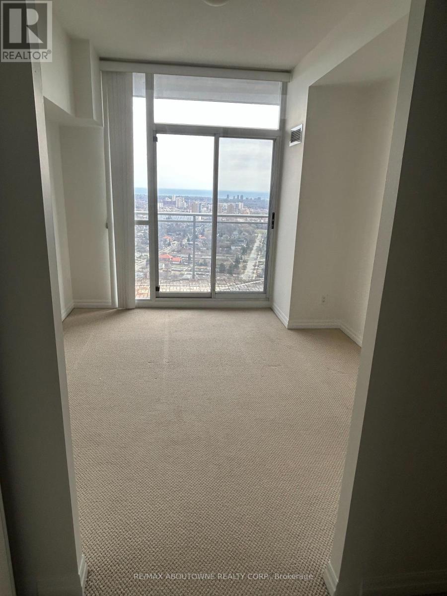 3306 - 223 Webb Drive, Mississauga (City Centre), Ontario  L5B 0E8 - Photo 11 - W12913224